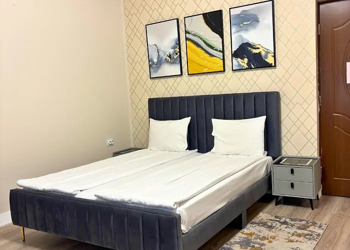 Bonjour Aparthotel 3*